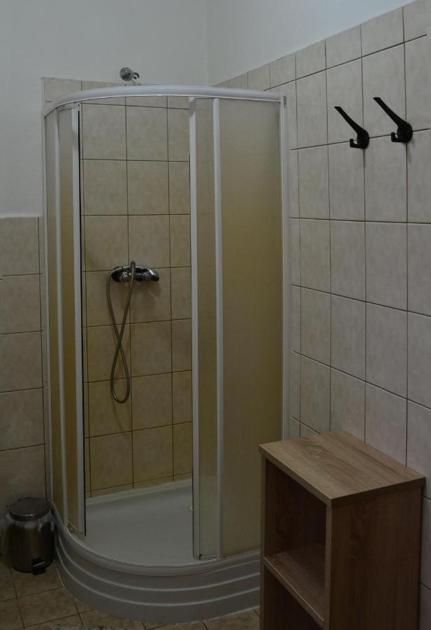 Hotel Decin Na Skrivance Luaran gambar