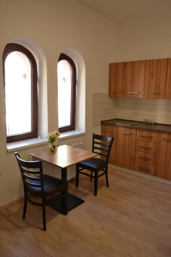 Hotel Decin Na Skrivance Luaran gambar