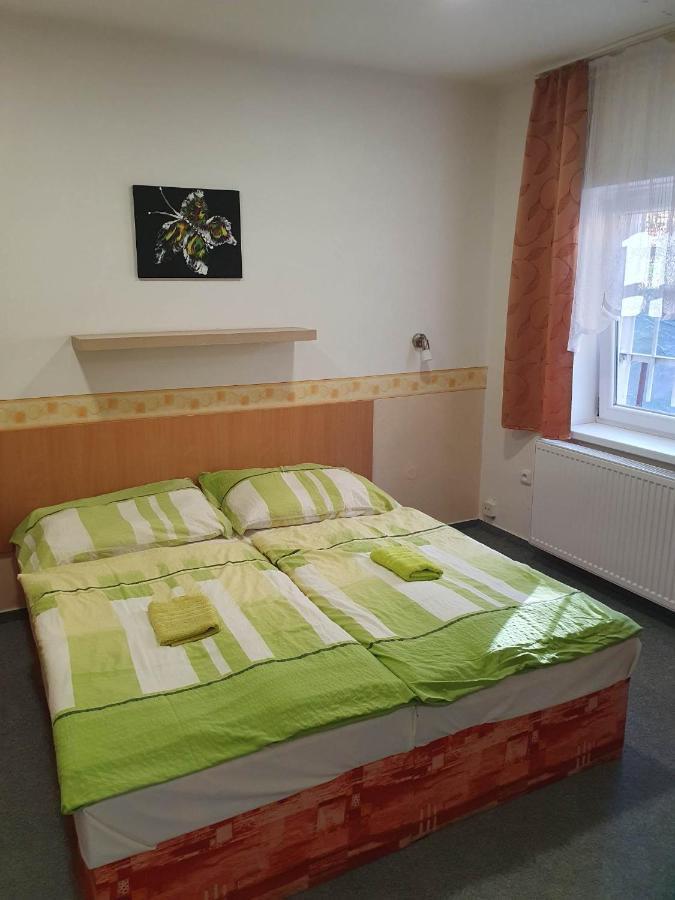 Hotel Decin Na Skrivance Luaran gambar