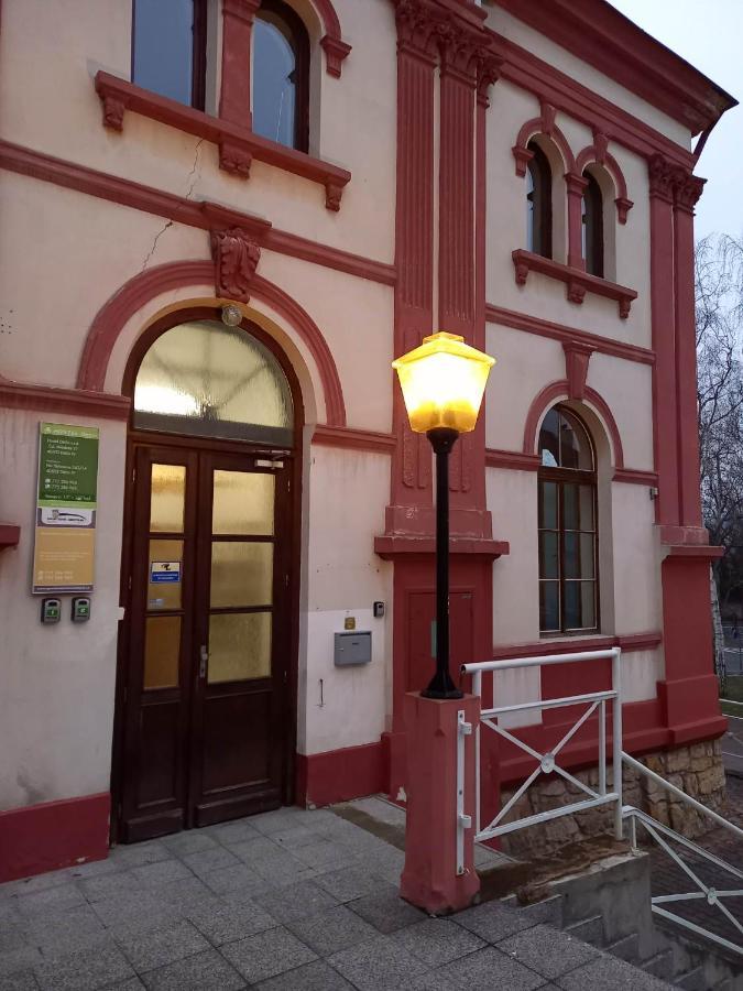 Hotel Decin Na Skrivance Luaran gambar