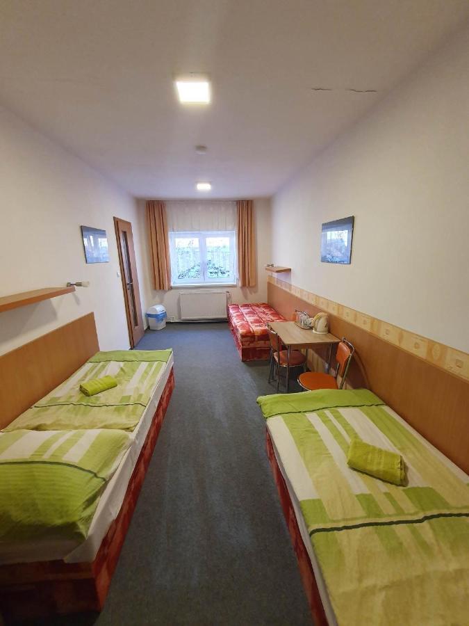 Hotel Decin Na Skrivance Luaran gambar