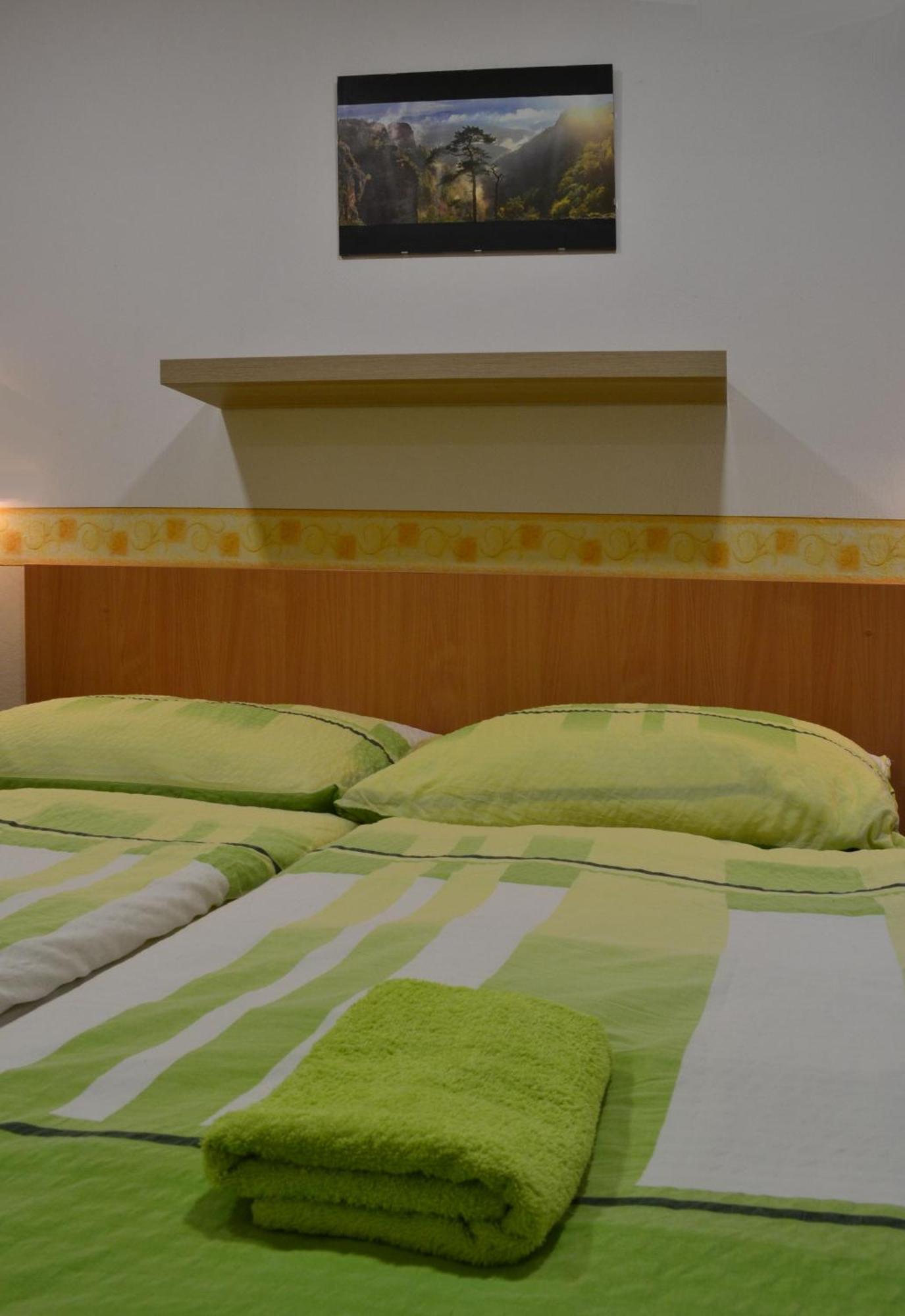 Hotel Decin Na Skrivance Bilik gambar