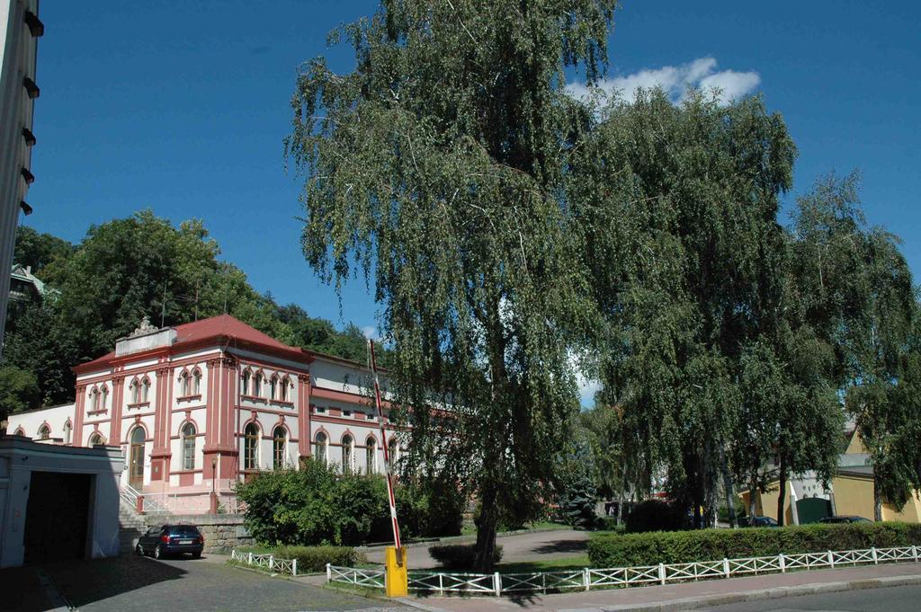Hotel Decin Na Skrivance Luaran gambar