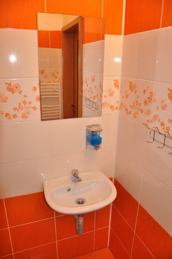 Hotel Decin Na Skrivance Luaran gambar